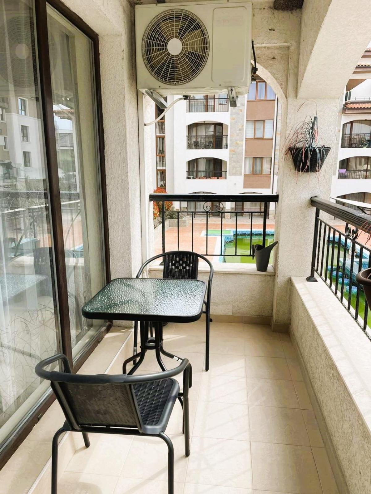Sarafovo D&V Apartments Burgas Esterno foto