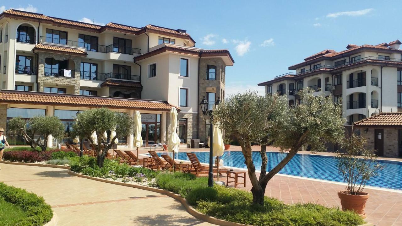 Sarafovo D&V Apartments Burgas Esterno foto